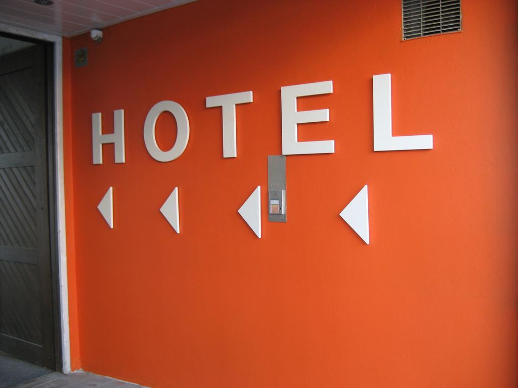Stadthotel Guertler อัมชเตทเทิน ภายนอก รูปภาพ