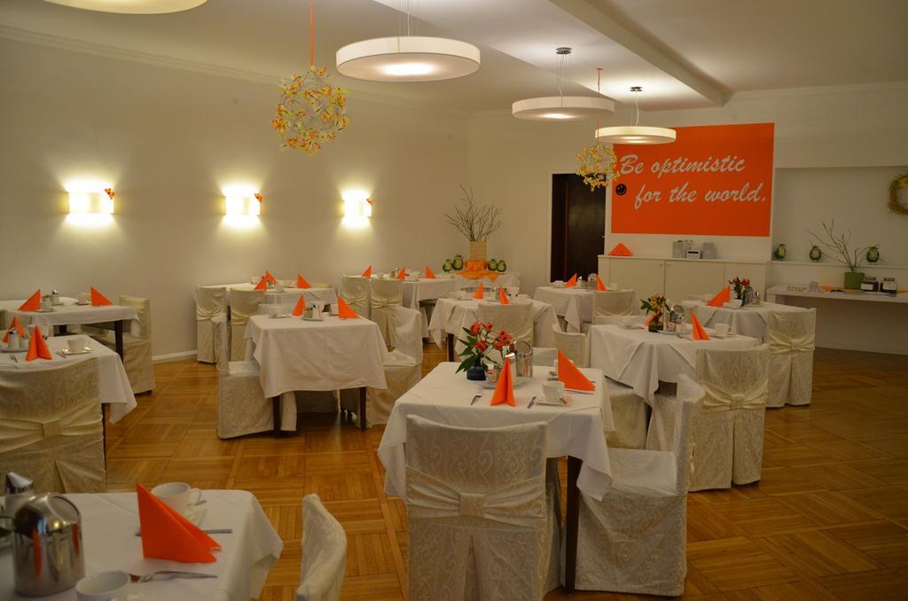 Stadthotel Guertler อัมชเตทเทิน ภายนอก รูปภาพ