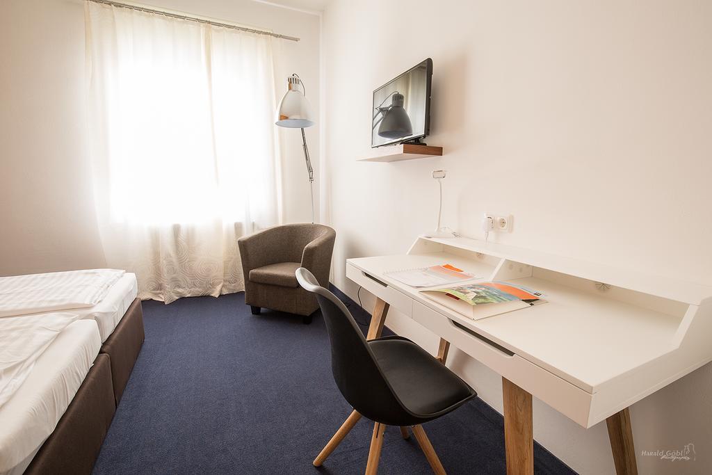 Stadthotel Guertler อัมชเตทเทิน ห้อง รูปภาพ